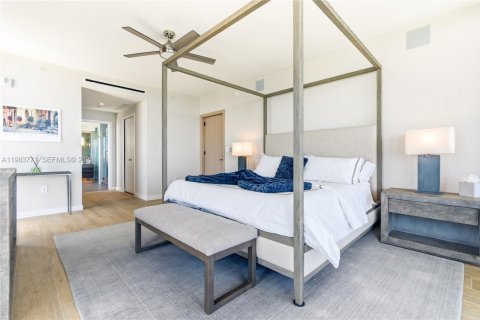 Condominio en venta en Pompano Beach, Florida, 3 dormitorios, 225.57 m2 № 2049759 - foto 22