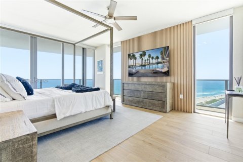 Condominio en venta en Pompano Beach, Florida, 3 dormitorios, 225.57 m2 № 2049759 - foto 20