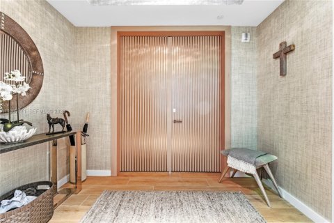 Condominio en venta en Pompano Beach, Florida, 3 dormitorios, 225.57 m2 № 2049759 - foto 3