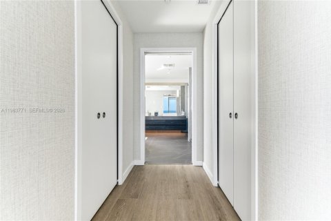 Condominio en venta en Pompano Beach, Florida, 3 dormitorios, 225.57 m2 № 2049759 - foto 23