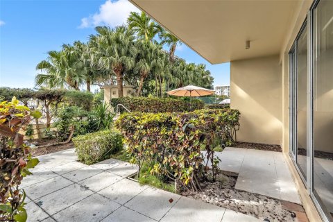 Condominio en venta en Miami, Florida, 1 dormitorio, 62.24 m2 № 2024713 - foto 20