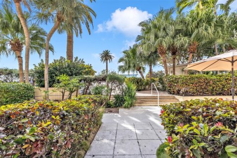 Condominio en venta en Miami, Florida, 1 dormitorio, 62.24 m2 № 2024713 - foto 19