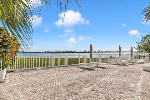 Condominio en venta en Miami, Florida, 1 dormitorio, 62.24 m2 № 2024713 - foto 16