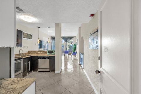 Condominio en venta en Miami, Florida, 1 dormitorio, 62.24 m2 № 2024713 - foto 14