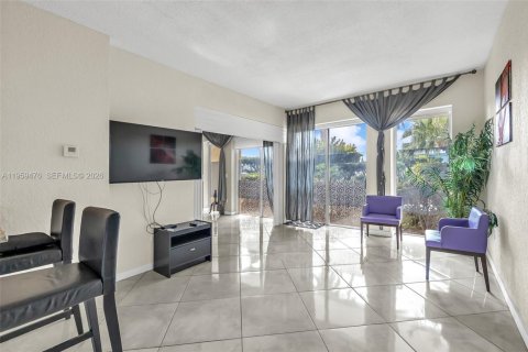 Condominio en venta en Miami, Florida, 1 dormitorio, 62.24 m2 № 2024713 - foto 6