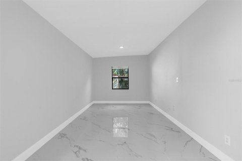 Villa ou maison à louer à Orlando, Floride: 3 chambres, 121.98 m2 № 2381217 - photo 10