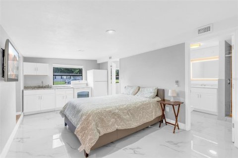 Villa ou maison à louer à Orlando, Floride: 3 chambres, 121.98 m2 № 2381217 - photo 22