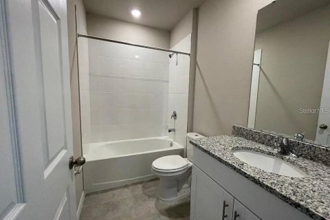 Casa en alquiler en Davenport, Florida, 3 dormitorios, 139.91 m2 № 1906128 - foto 17