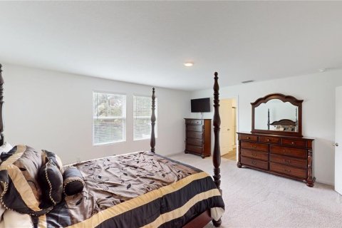 House in Zephyrhills, Florida 4 bedrooms, 223.52 sq.m. № 1721948 - photo 27