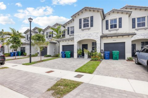 Touwnhouse à vendre à Homestead, Floride: 3 chambres, 157.47 m2 № 2066789 - photo 3