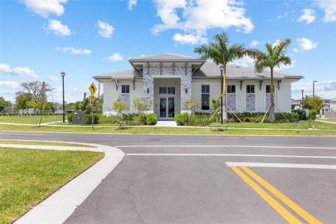 Touwnhouse à vendre à Homestead, Floride: 3 chambres, 157.47 m2 № 2066789 - photo 5