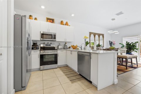 Touwnhouse à vendre à Homestead, Floride: 3 chambres, 157.47 m2 № 2066789 - photo 22