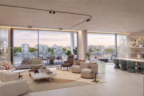 Condo in Miami, Florida, 4 bedrooms  № 2044900