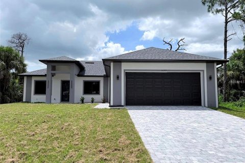 Villa ou maison à North Port, Floride 4 chambres, 200.48 m2 № 2425712