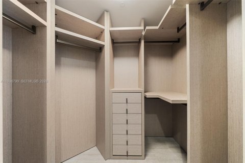 Condominio en venta en Miami, Florida, 2 dormitorios, 125.98 m2 № 2152582 - foto 13