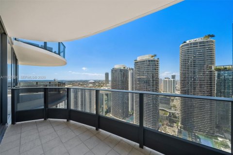 Condominio en venta en Miami, Florida, 2 dormitorios, 125.98 m2 № 2152582 - foto 10