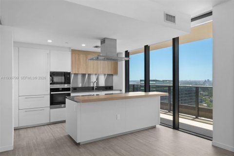 Condominio en venta en Miami, Florida, 2 dormitorios, 125.98 m2 № 2152582 - foto 4
