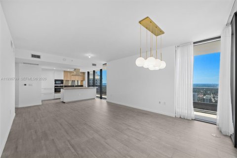 Condominio en venta en Miami, Florida, 2 dormitorios, 125.98 m2 № 2152582 - foto 2