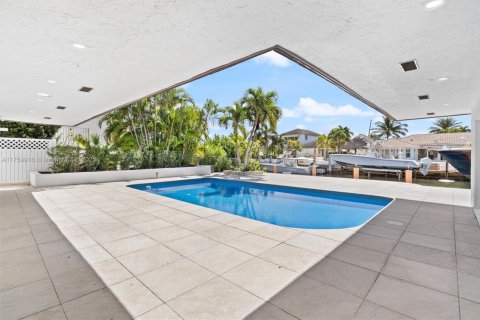Casa en venta en Lighthouse Point, Florida, 3 dormitorios, 257.53 m2 № 1739991 - foto 24