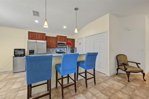 House in Palmetto, Florida 3 bedrooms, 136.94 sq.m. № 2429329 - photo 11