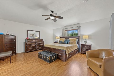 House in Palmetto, Florida 3 bedrooms, 136.94 sq.m. № 2429329 - photo 7