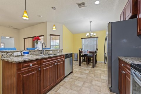 House in Palmetto, Florida 3 bedrooms, 136.94 sq.m. № 2429329 - photo 15