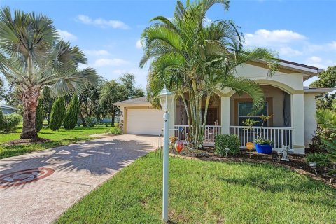 House in Palmetto, Florida 3 bedrooms, 136.94 sq.m. № 2429329 - photo 2