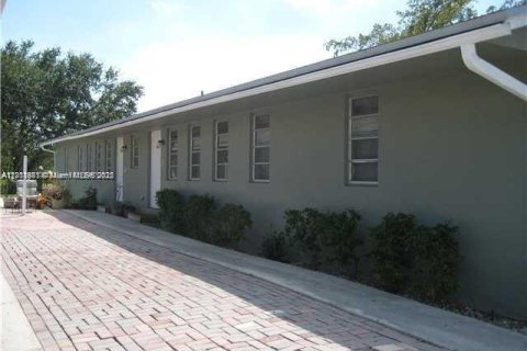 Купить коммерческую недвижимость в Холливуд, Флорида 581.1м2, № 1957991 - фото 5