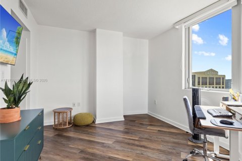 Condominio en venta en Miami, Florida, 2 dormitorios, 106.84 m2 № 2032750 - foto 20