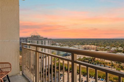 Condominio en venta en Miami, Florida, 2 dormitorios, 106.84 m2 № 2032750 - foto 2