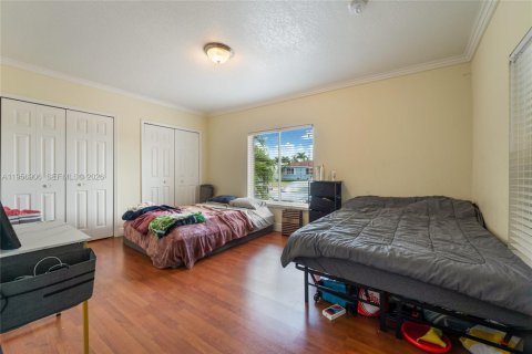 Villa ou maison à louer à Miami, Floride: 4 chambres, 155.52 m2 № 2024566 - photo 11