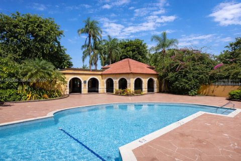 Apartment in Miami, Florida 2 bedrooms, 80.55 sq.m. № 2035549 - photo 4