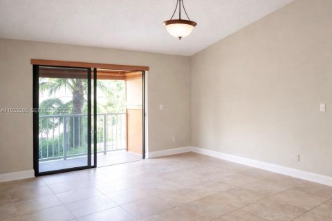 Apartment in Miami, Florida 2 bedrooms, 80.55 sq.m. № 2035549 - photo 3