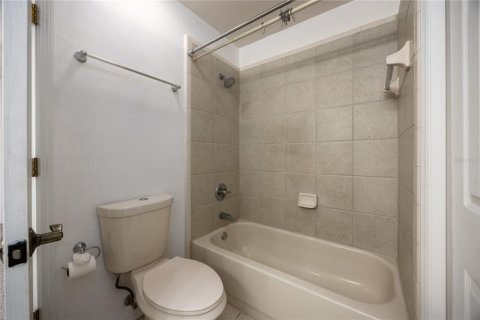 Villa ou maison à vendre à Gainesville, Floride: 3 chambres, 196.77 m2 № 1916030 - photo 19