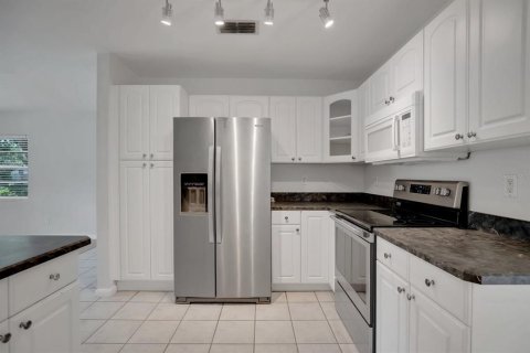 Casa en alquiler en Winter Park, Florida, 3 dormitorios, 155.89 m2 № 1903323 - foto 9