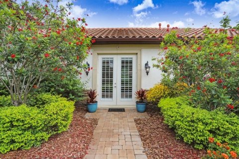Casa en venta en Tampa, Florida, 4 dormitorios, 343.74 m2 № 1746954 - foto 5