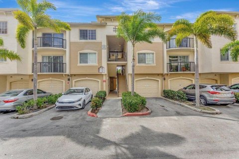 Condo in Royal Palm Beach, Florida, 4 bedrooms № 2252392 - photo 30