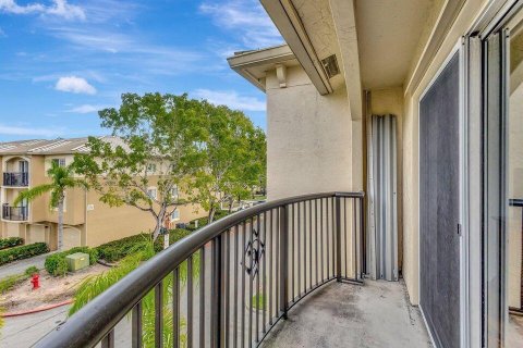 Condo in Royal Palm Beach, Florida, 4 bedrooms № 2252392 - photo 27