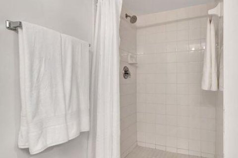 Condo in Royal Palm Beach, Florida, 4 bedrooms № 2252392 - photo 23