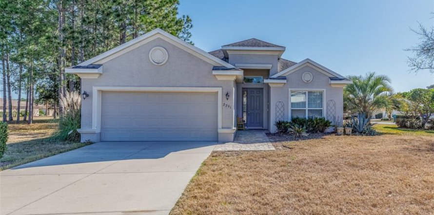 House in Lecanto, Florida 3 bedrooms, 173.36 sq.m. № 2220979