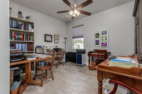 House in Lecanto, Florida 3 bedrooms, 173.36 sq.m. № 2220979 - photo 9