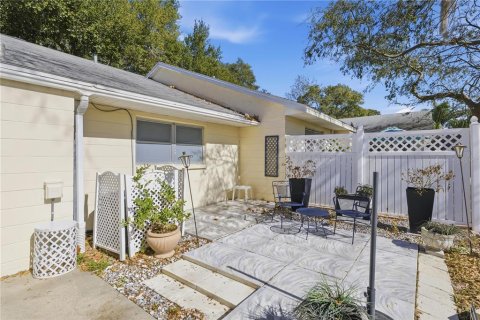 Condominio en venta en Ocala, Florida, 2 dormitorios, 122.07 m2 № 2166391 - foto 2