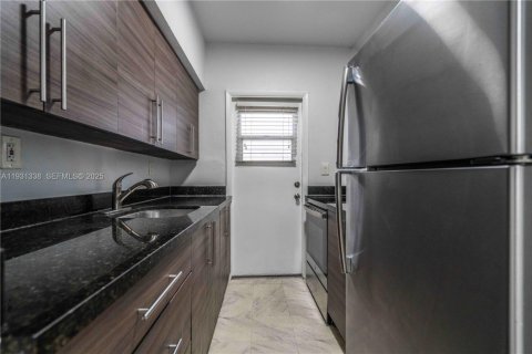 Apartamento en alquiler en Miami Beach, Florida, 1 dormitorio, 60.39 m2 № 1989864 - foto 7