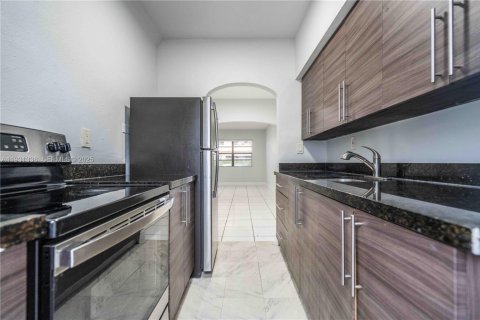 Apartamento en alquiler en Miami Beach, Florida, 1 dormitorio, 60.39 m2 № 1989864 - foto 8