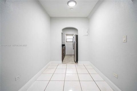 Apartamento en alquiler en Miami Beach, Florida, 1 dormitorio, 60.39 m2 № 1989864 - foto 6