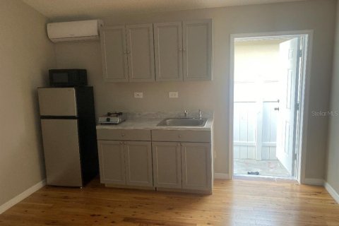House in Orlando, Florida 3 bedrooms, 164.44 sq.m. № 2226757 - photo 13