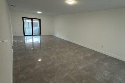 Купить виллу или дом в Майами, Флорида 4 спальни, 156.26м2, № 2066661 - фото 9