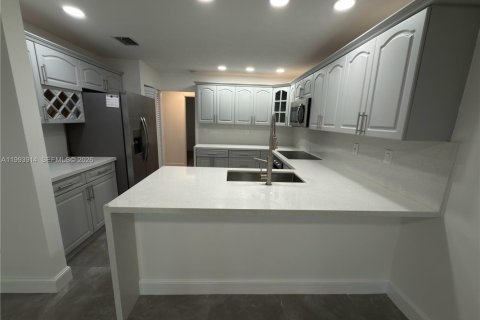 Купить виллу или дом в Майами, Флорида 4 спальни, 156.26м2, № 2066661 - фото 18