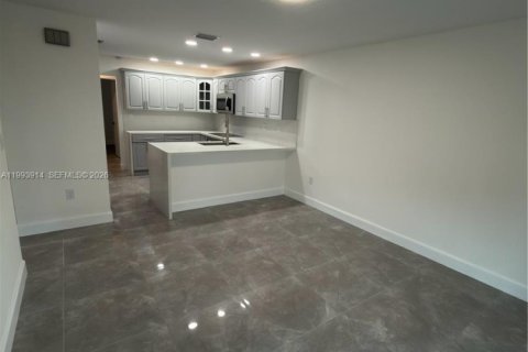 Купить виллу или дом в Майами, Флорида 4 спальни, 156.26м2, № 2066661 - фото 13