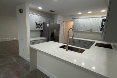 Купить виллу или дом в Майами, Флорида 4 спальни, 156.26м2, № 2066661 - фото 19